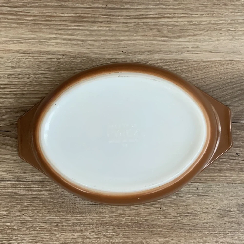 Vintage PYREX Early American 1 1/2 Qt Oval Casserole & 043 Lid Brown Gold Eagle